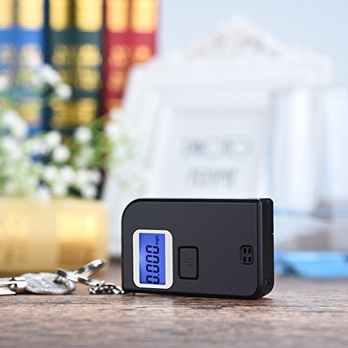 Homasy Portable Keyring Breath Alcohol Tester, Mini KeyChain Digital Breathalyzer with LCD Display for Drinkers Driver