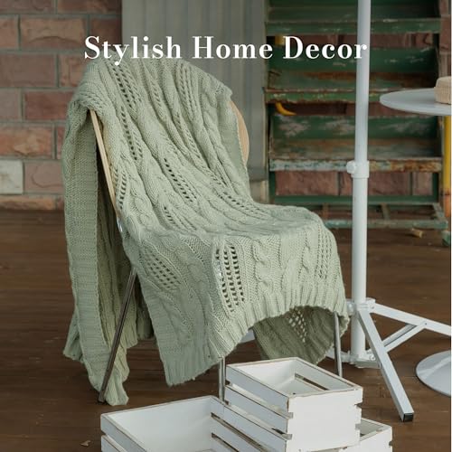 Amélie Home Sage Green Chunky Cable Knit Throw Blanket Fall Soft Cozy Farmhouse Throw Blankets for Couch Sofa Bedroom 50 x 60