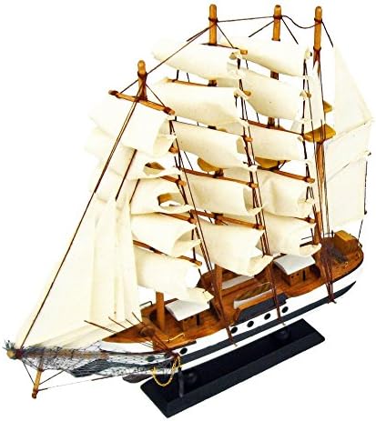 Clipper Ship w/ Net On Bow - Model Sail Boat
