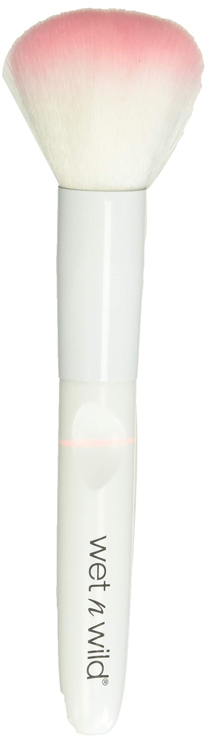 wet n wild Powder Brush: Beauty