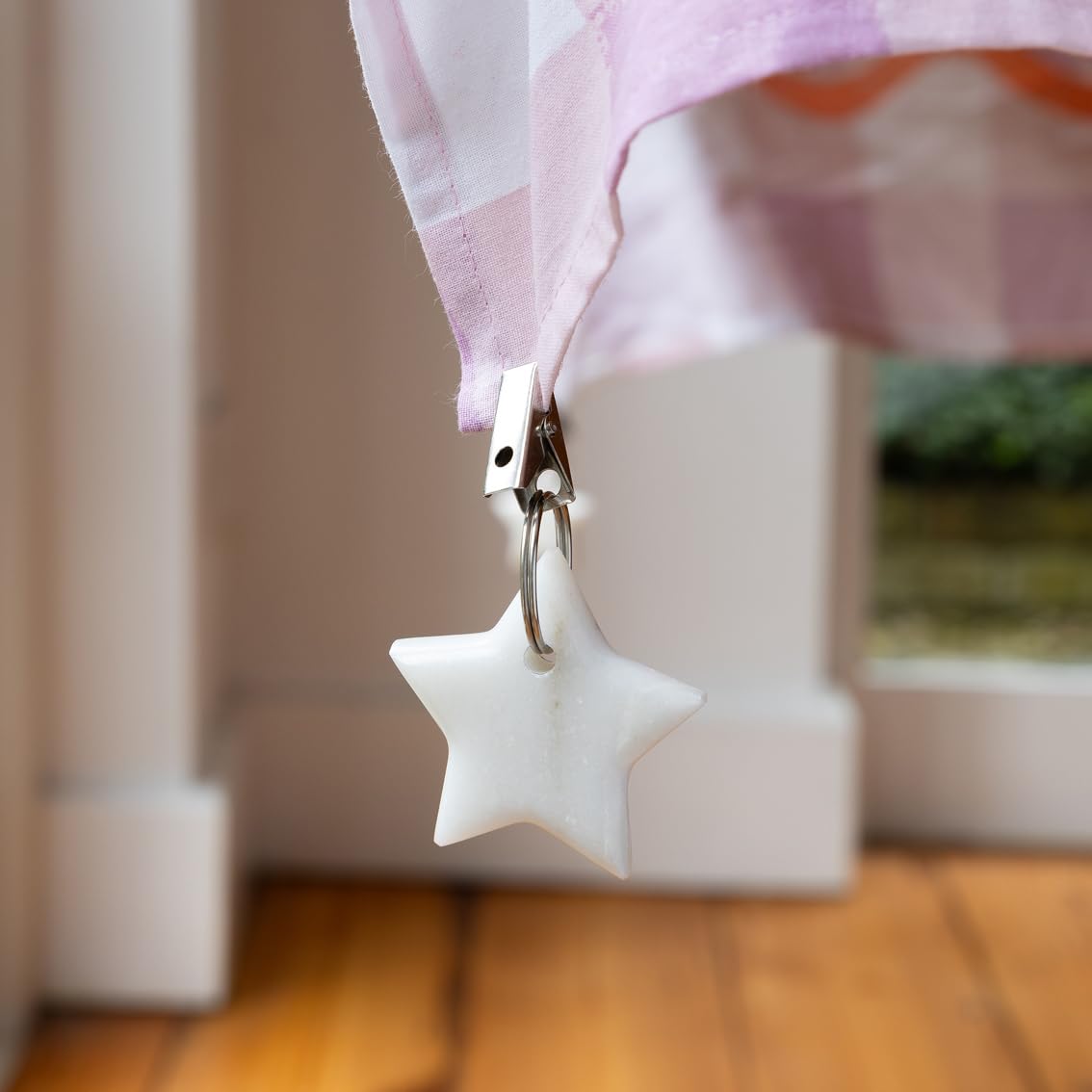 Talking Tables 4 x Reusable Tablecloth Weights with Clips Marble Stone Star Pendant Outdoor | Weddings BBQs Catering Events | Heavy to keep table cover secure | handmade