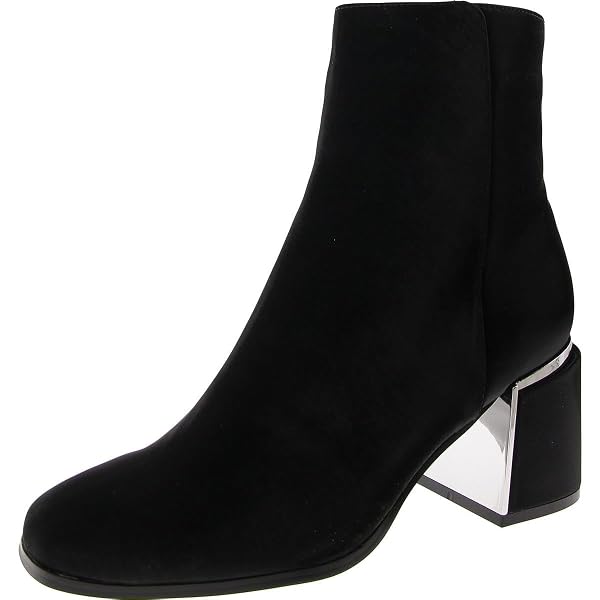 BCBGENERATION WOMEN’S SANDRA ANKLE BOOT, 10