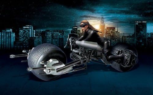 Moebius Models 1:18 Bat Pod with Catwoman, Black - Image 3
