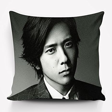 Amazon Co Jp Neemiu 枕カバー 二宮和也 キャラ 抱き枕カバー かわいい Nino おしゃれ 笑顔 人気 モダン カバー 40x40 ホーム キッチン