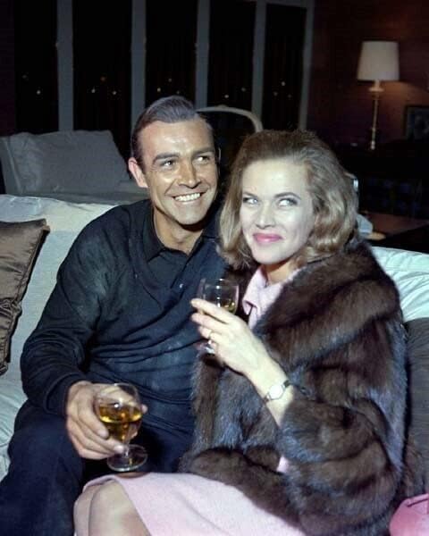 Photographs - Goldfinger 1964 rare on set Sean Connery Honor Blackman drink wine 8x10 photo