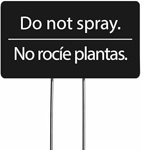 I'm Retired! Do Not Spray Acrylic Yard Sign, Bilingual Plant Signs, Garden Markers, Set of 2 (Black)