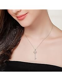 Plata de Ley 925 celta Irlandés nudo de la trinidad corazón clave Colgante Collar para las mujeres, 18"