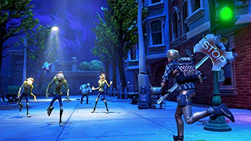 8 Xbox+One+Fortnite+Cosmetic+Epic+Bundle