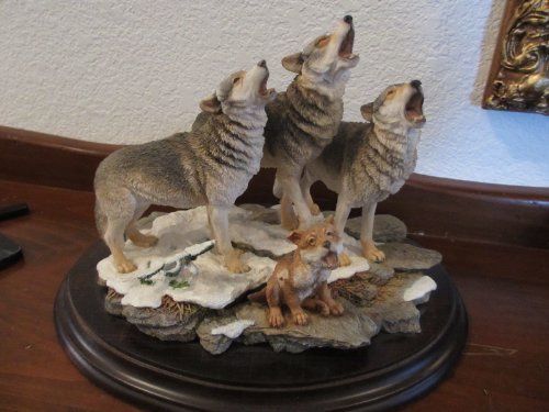 Country Artists ** Dawn Chorus - Wolves ** CA672