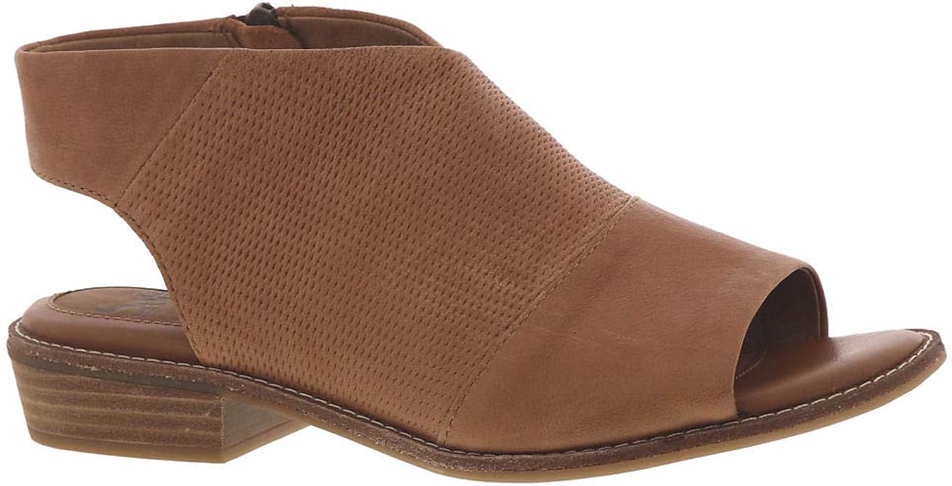Amazon.com | Sofft Natalia | Sandals