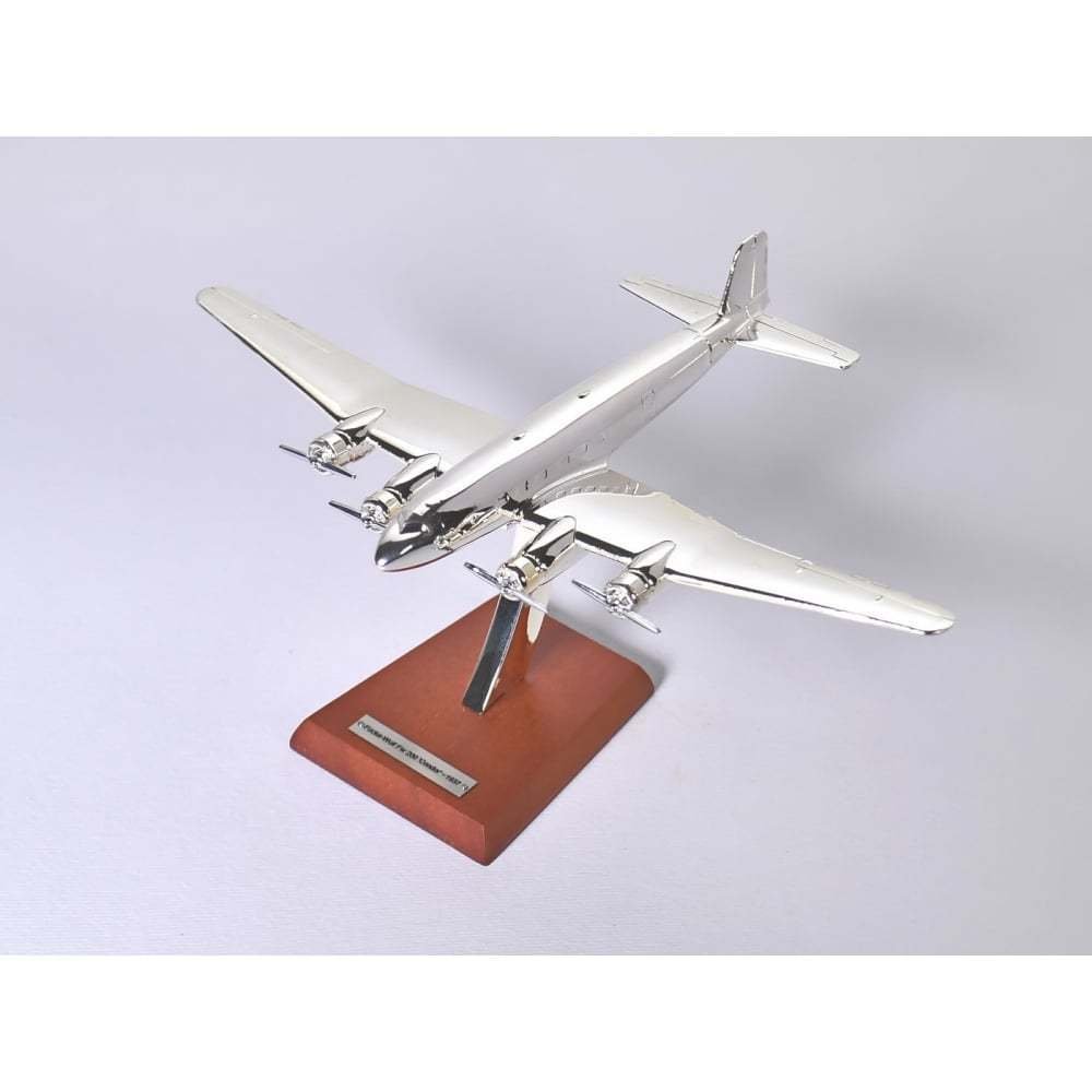 atlas editions chrome plated Focke-Wulf Fw 200 Condor 1937 aircraft 1:200 scale model