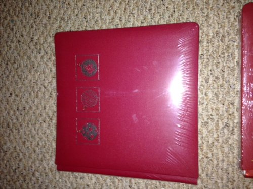 Creative Memories 12x12 Ruby Red Christmas Ornaments Album