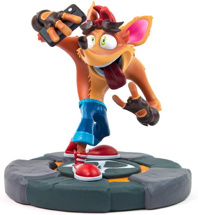 crash bandicoot toys amazon