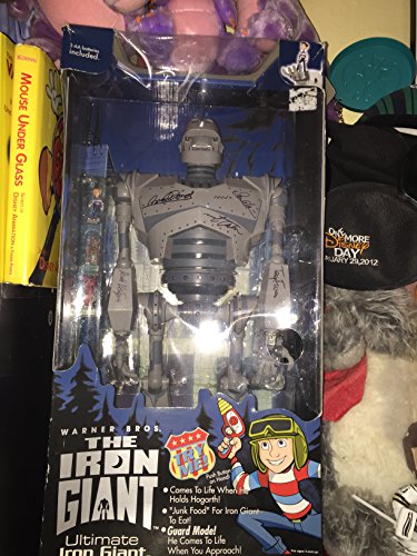 The Iron Giant ULTIMATE IRON GIANT 20 inches tall Model: