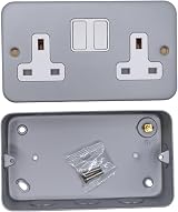 SHPELEC 13A Premium Switched Metal Clad Double Socket 2 Gang BS Standard view 4
