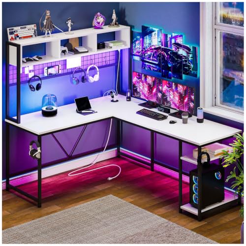 Escritorio en L,Escritorio Gamer con Regleta y Tira LED,Reversible con Estante Escritorios L,Escritorios Gamer en L con Espacio de Almacenamiento.(Blanco)