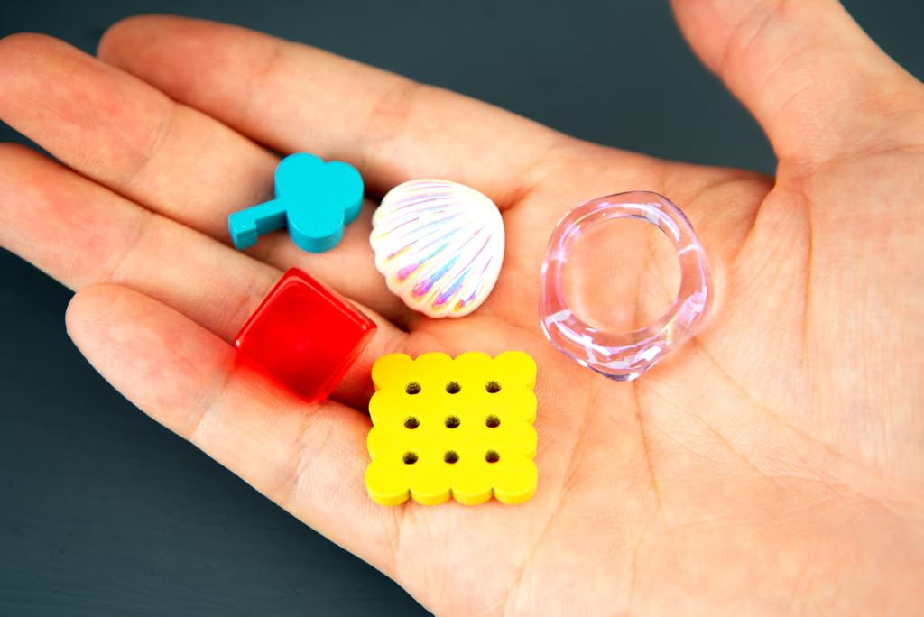 Oink Games DroPolter – Fast-Paced Ghost Memory Party Game | 2–5 Players | Ages 6+ | Portable Travel Game