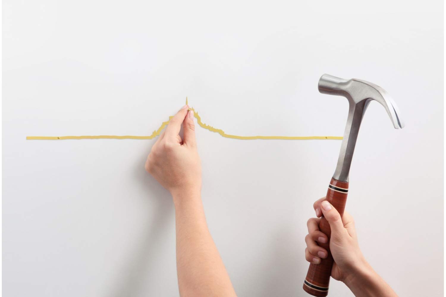 The Line MSM-D City Lover Silhouettes Mont-Saint-Michel Gold, Black