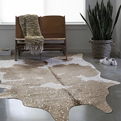Clayton Taupe/ Champagne Faux Cowhide Rug (6'2 x 8')