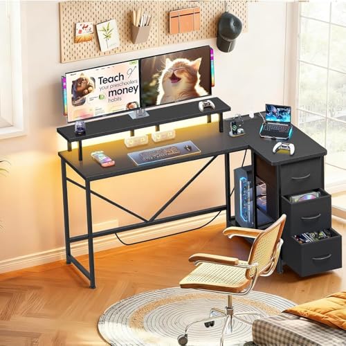 FURRIFIC Tipo de L Escritorio Gamer, Escritorio Minimalista con Cajón de Tela, Regleta, Regleta de luz y Soporte para Monitor