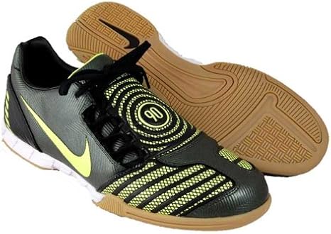 indoor cleats nike