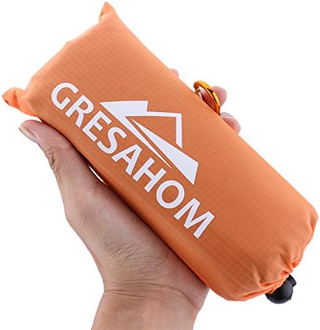 Pocket Blanket, Picnic / Beach Blanket with Sand Pocket &amp; 4 Stakes, Gresahom Outdoor Blanket Made from Lightweight Waterproof &amp; Sandproof Material for Camping, Beach, Hiking with Carabiner and Pouch