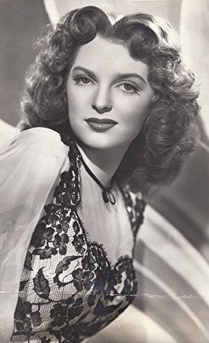 Go Slow: The Life of Julie London - Thumbnail 2