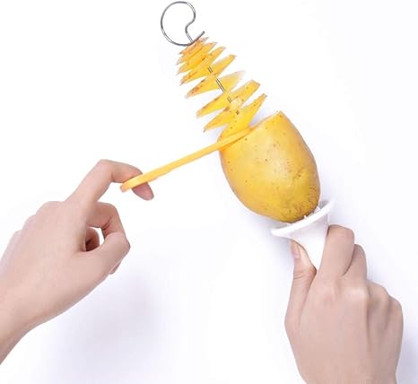 Amazon トルネードポテトスパイラルカッタースライサースパイラルポテトチップスプレスト4吐くポテトタワー作るツイストシュレッダー調理ツール スライサー カッター オンライン通販