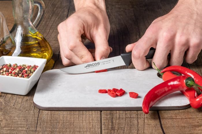 Faca vegetal de aço inoxidável. Faca profissional para legumes para descascar frutas e legumes. Cabo ergonómico de polioximetileno e lâmina de 110 mm. Série Nice. Cor preta.