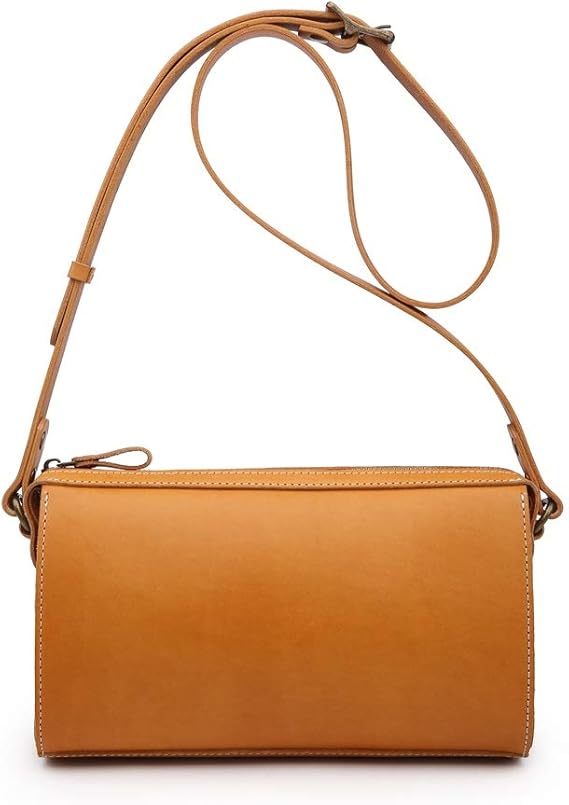 Amazon Akiyama ショルダーバッグ 斜めがけ レディースバッグ レザーハンドメイド バッグ 本革 かわいい 軽い 小さめ おしゃれ 軽量 ポシェット 春夏 ブラック色 Akiyama ショルダーバッグ