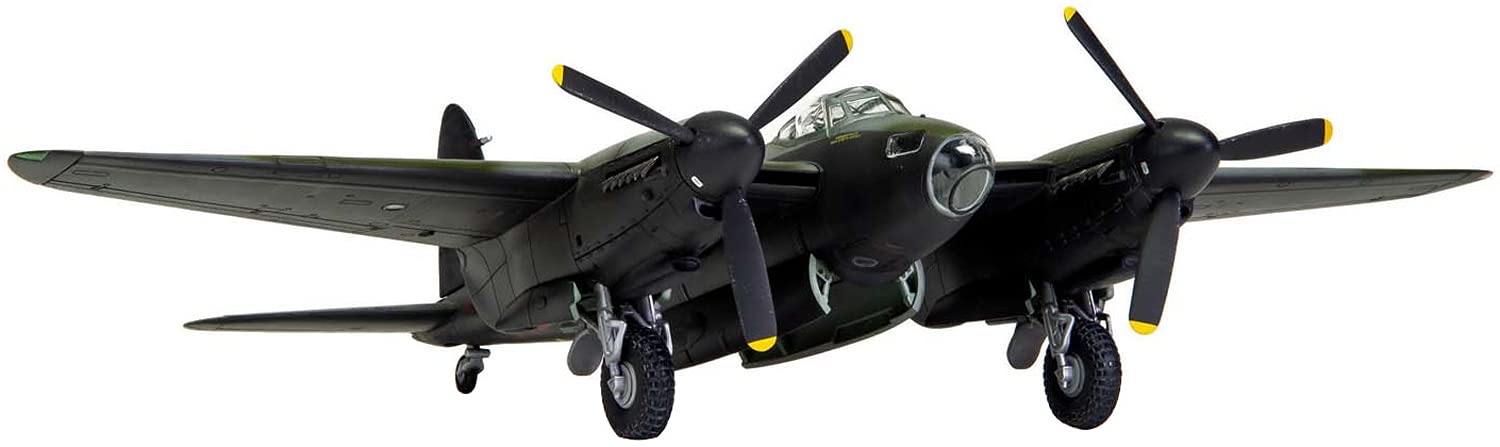 Airfix Model Set - A04023 de Havilland Mosquito Model Building Kit - Plastic Model Plane Kits for Adults & Children 8+, Set Includes Sprues & Decals - 1:72 Scale Model, Black — image 1