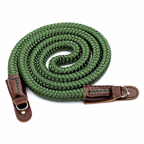 Sailor Strap Handgefertigter Kameragurt aus Seil und pflanzlich gegerbtem italienischen Leder | Schultergurt Commodore Warschau Trageriemen | Kamera Tragegurt Kordel: Grün | Kameraband Leder: Braun
