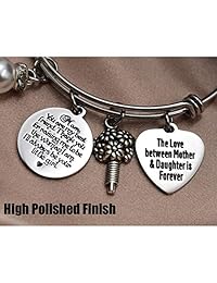 Pulsera brazalete de acero inoxidable con dijes donde se lee "El amor entre Madre e Hija es para siempre", regalo de boda para la madre.