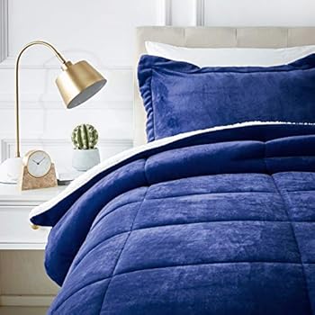 AmazonBasics Ultra-Soft Micromink Sherpa Comforter Bed Set - Twin, Navy Blue