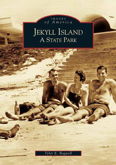 Jekyll Island: A State Park (GA) (Images of America) Jekyll Island: A State Park (GA) (Images of America) Paperback Hardcover