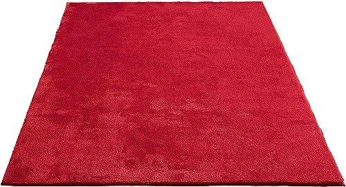 the carpet Relax Moderner Flauschiger Kurzflor Teppich, Anti-Rutsch Unterseite, Waschbar bis 30 Grad, Super Soft, Felloptik, Rot, 140 x 200 cm