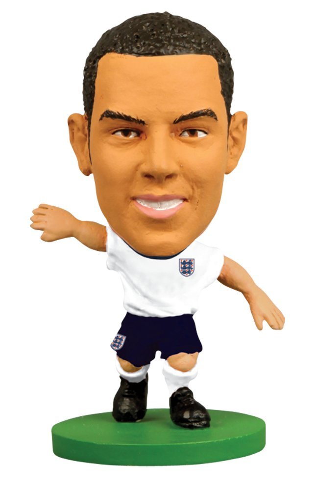 SoccerStarz England International Figurine Blister Pack Featuring Theo Walcott in England's Home Kit