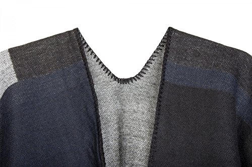 styleBREAKER-Poncho-mit-Rechteck-Muster-Umhang-berwurf-Cape-Wendeponcho-Patchwork-Design-Damen-08010008