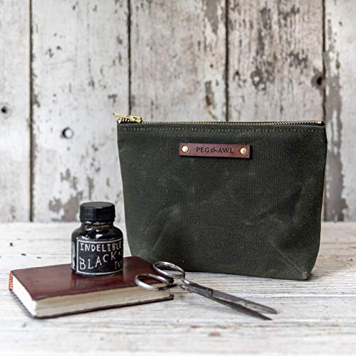 The Keeper Pouch in Moss