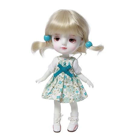 muñeca de cabeza grande