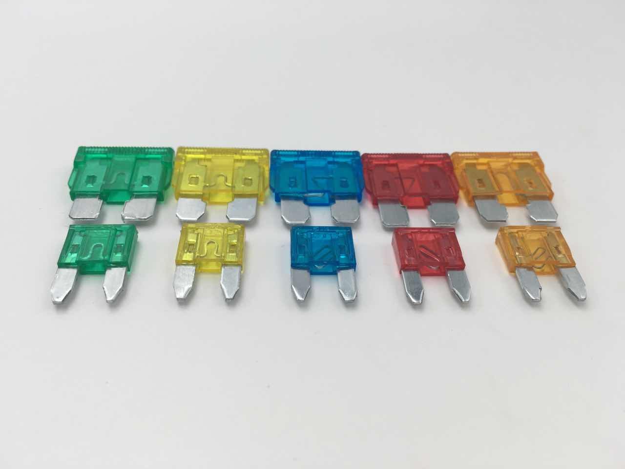 50pcs Assorted Car Truck Blade Fuse Assortment Middle & Small 5A 10A 15A 20A 25A 30A Automotive Replacement Fuse Set