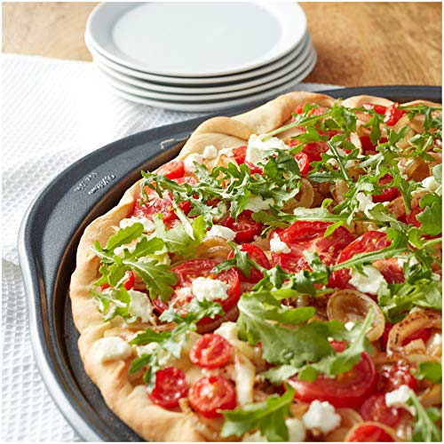 Wilton Perfect Results NonStick 14Inch Pizza Crisper Pans with Holes