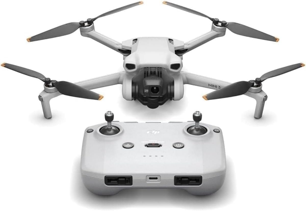 DJI Mini 3 – Mini drone con fotocamera leggero e pieghevole con video in 4K HDR, autonomia di 38 minuti, Riprese verticali native e funzioni intelligenti, C0