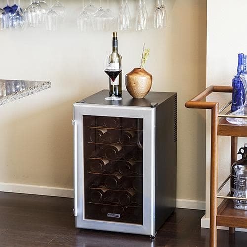Koldfront TWR282S 28 Bottle Ultra Capacity Thermoelectric Wine Cooler - Platinum