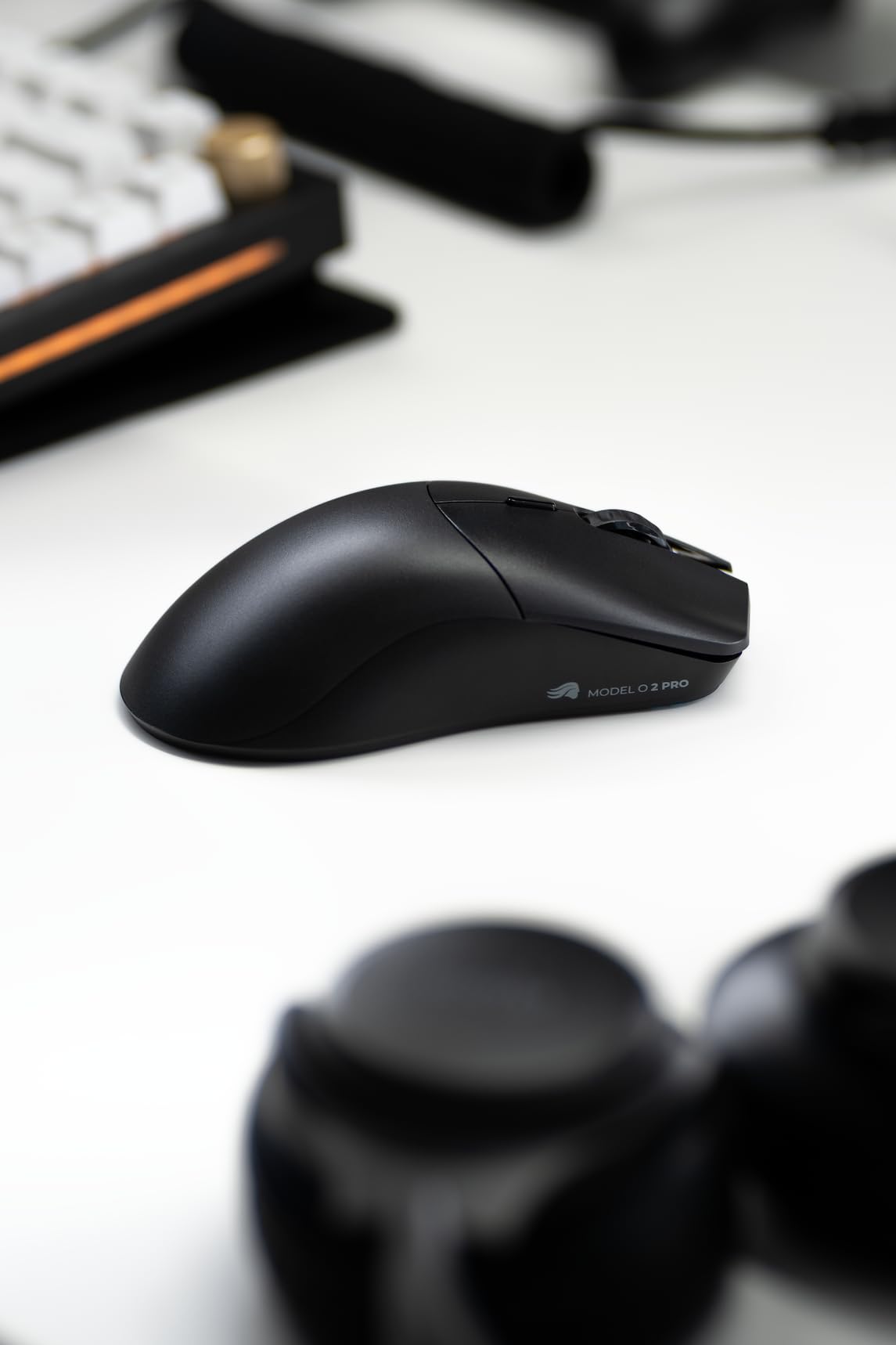 Glorious Gaming Model O 2 PRO 4K/8K Wireless Gaming Mouse - 2.4GHz Wireless 1ms delay, 4K/8K Polling, 100M clicks, 59g Ultralight, Long Battery Life, 26K DPI BAMF 2.0 Sensor, 6 Buttons