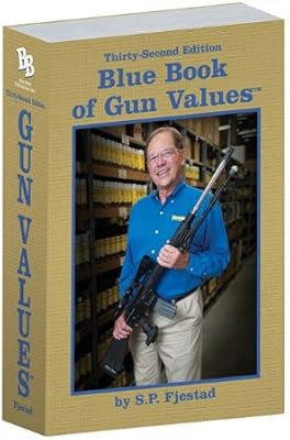 Amazoncom Blue Book Of Gun Values 9781936120086 S P - 