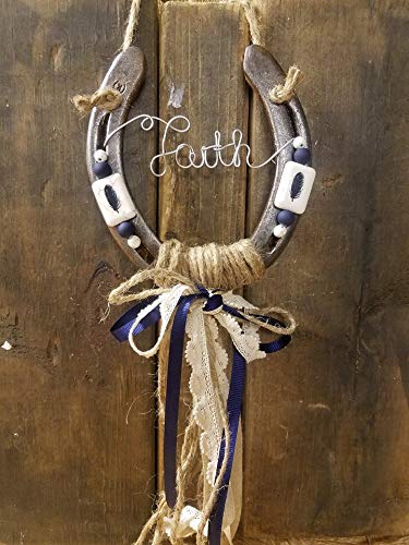 Amazon Com Decorated Horseshoe Welcome Sign Horseshoe Decor