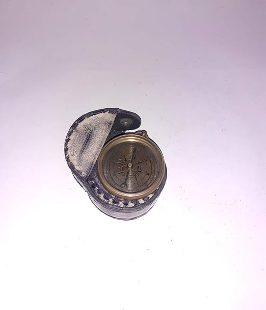 Brújula de bolsillo de latón con funda de cuero, decoro antiguo para el