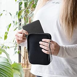 kwmobile Neoprene e-Reader Pouch Size