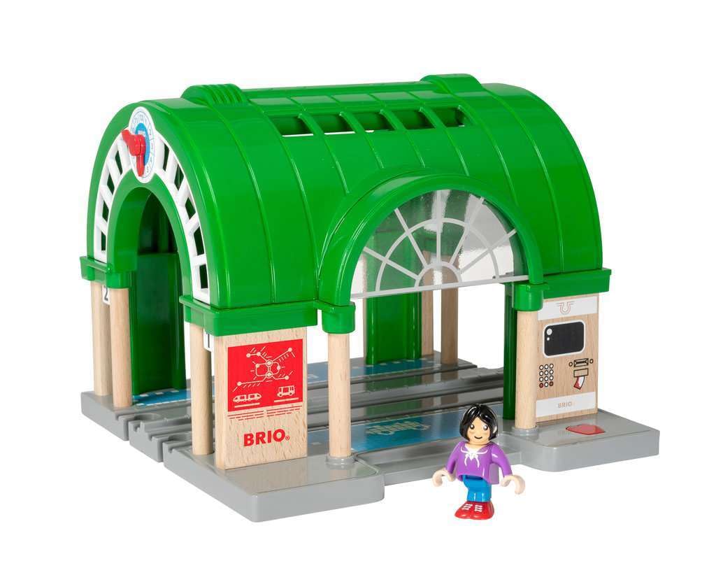 BRIO World Central Train Station for Kids Age 3 Years Up - Compatible with all BRIO Railway Sets & Accessories